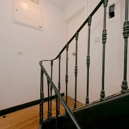 Mira Graca Lisboa